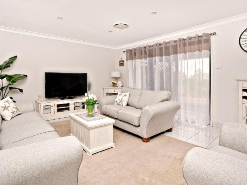 31 Shanke Crescent, Kings Langley, Kings Langley - Thumbnail 6