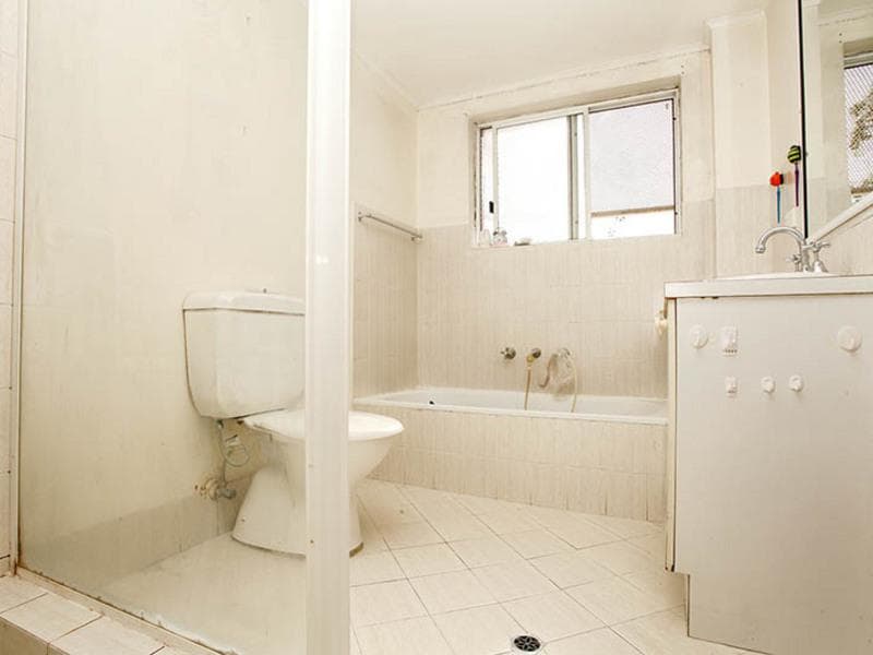 5/44 Memorial Avenue, Merrylands, Merrylands - Thumbnail 4