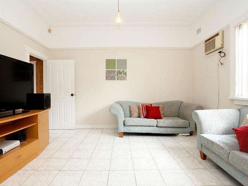 35 Station Street, Guildford, Guildford - Thumbnail 3