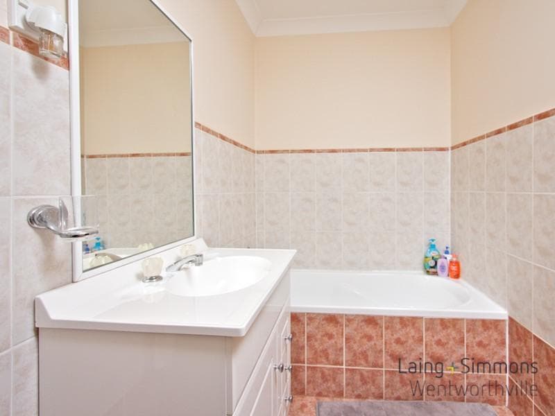 4/22																										Hawkesbury Avenue
														
								Dee Why, NSW 2099, Request - Thumbnail 7