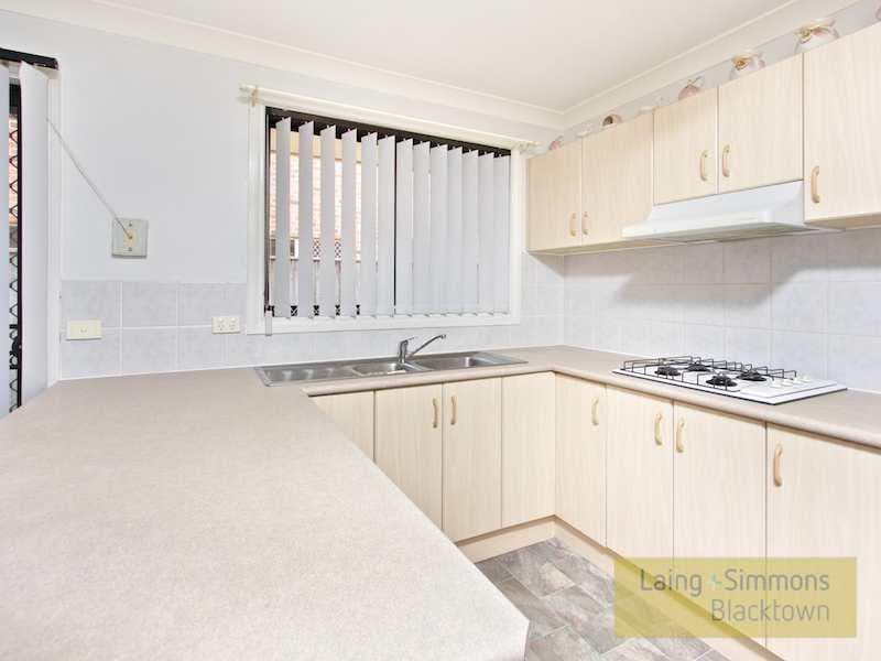 14a Jindabyne Crescent, Woodcroft, Woodcroft - Thumbnail 3