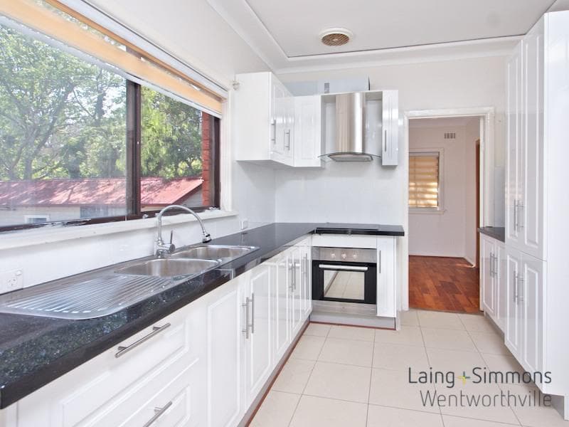 21 Binya Street, Pendle Hill, Pendle Hill - Thumbnail 3