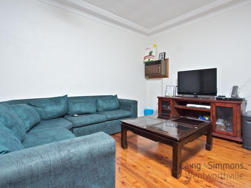 13 Calla Grove, Pendle Hill, Pendle Hill - Thumbnail 2