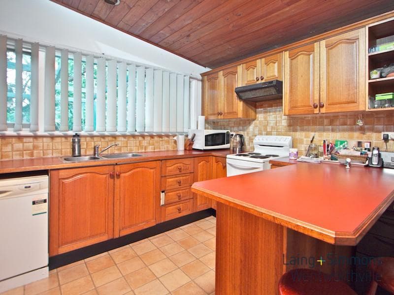 13 Calla Grove, Pendle Hill, Pendle Hill - Thumbnail 3