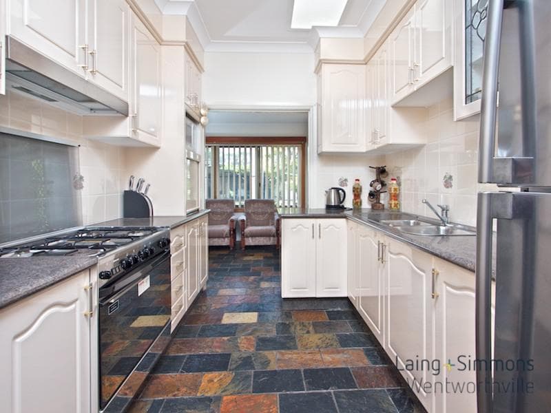 36 Essington Street, Wentworthville, Wentworthville - Thumbnail 3