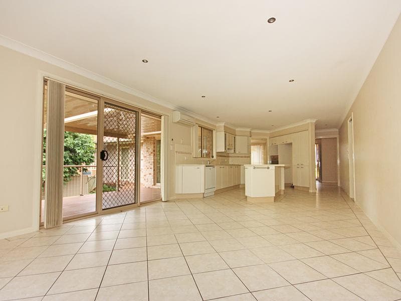 305 Crestwood Drive, Port Macquarie, Port Macquarie - Thumbnail 5