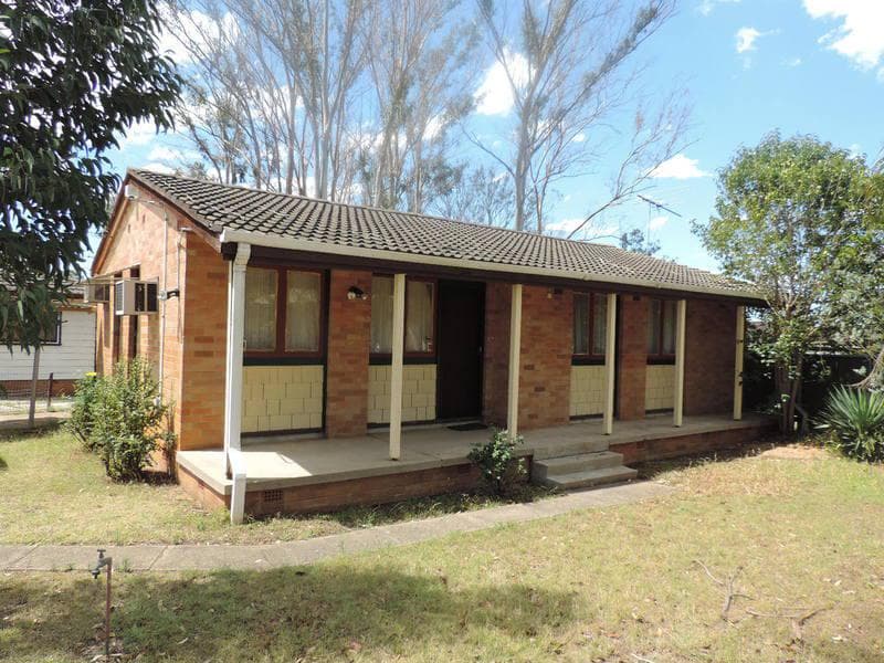 11/54-58																										Broomfield Street
														
								Cabramatta, NSW 2166, Emerton - Image 1