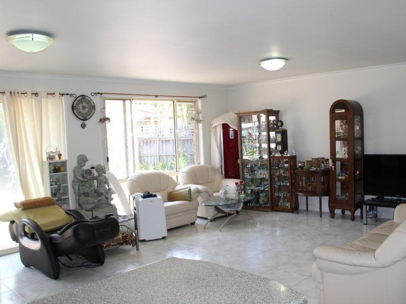 1 Silkyoak Grove, Greenacre, Greenacre - Thumbnail 2
