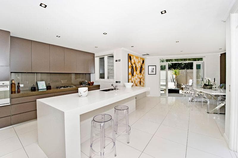 2 York Place, Kensington, Kensington - Thumbnail 2