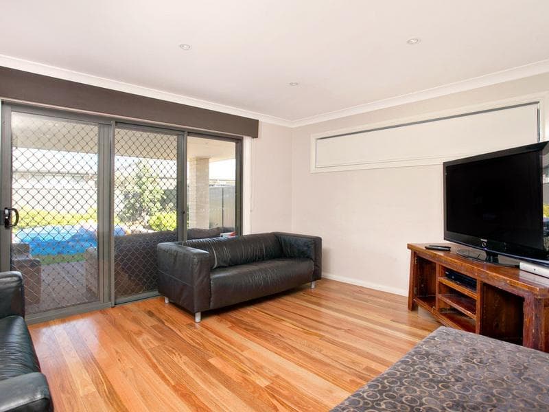 4/22																										Hawkesbury Avenue
														
								Dee Why, NSW 2099, Ropes Crossing - Thumbnail 2