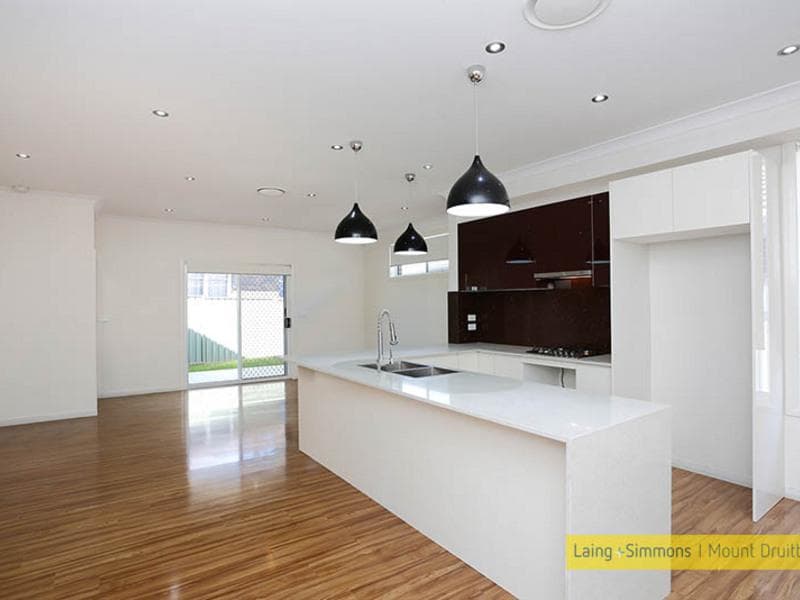 4/22																										Hawkesbury Avenue
														
								Dee Why, NSW 2099, Emerton - Thumbnail 2