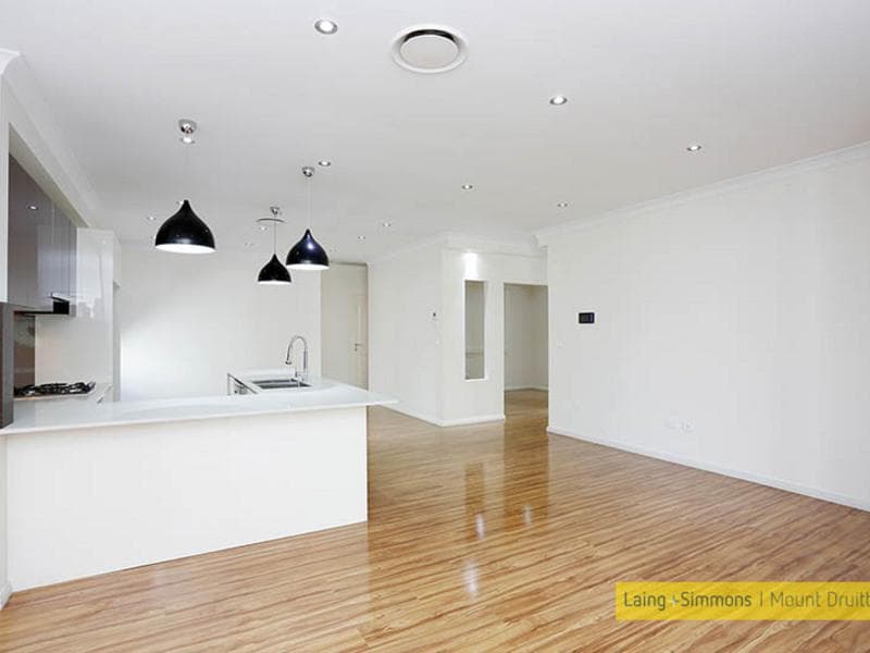 4/22																										Hawkesbury Avenue
														
								Dee Why, NSW 2099, Emerton - Thumbnail 3
