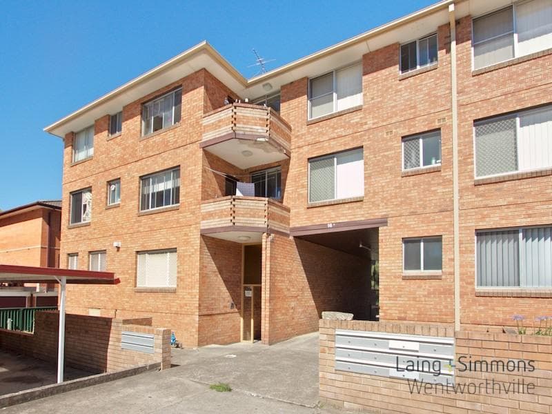 4/22																										Hawkesbury Avenue
														
								Dee Why, NSW 2099, Request - Image 1