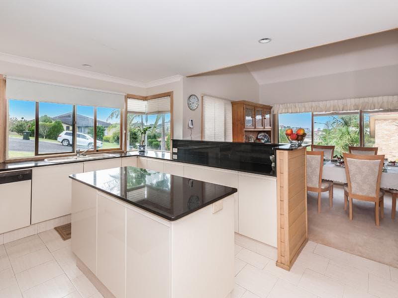 13 Anglesea Terrace, Port Macquarie, Port Macquarie - Thumbnail 3
