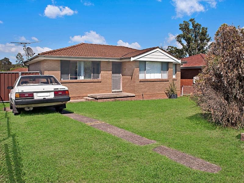 13/114																										Donohue St
														
								Kings Park, NSW 2148, Dean Park - Image 1