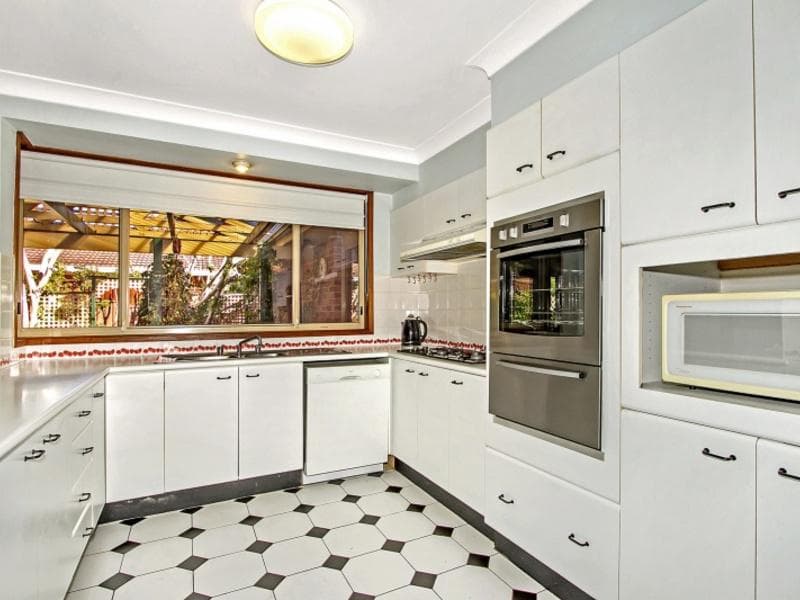 3 Flora Court, Baulkham Hills, Baulkham Hills - Thumbnail 2