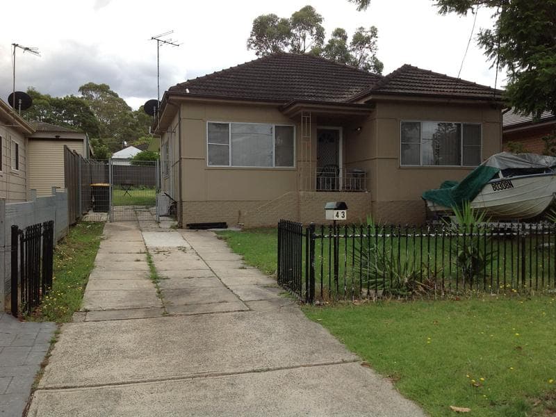 43 Wisdom Street, Guildford, Guildford - Image 1