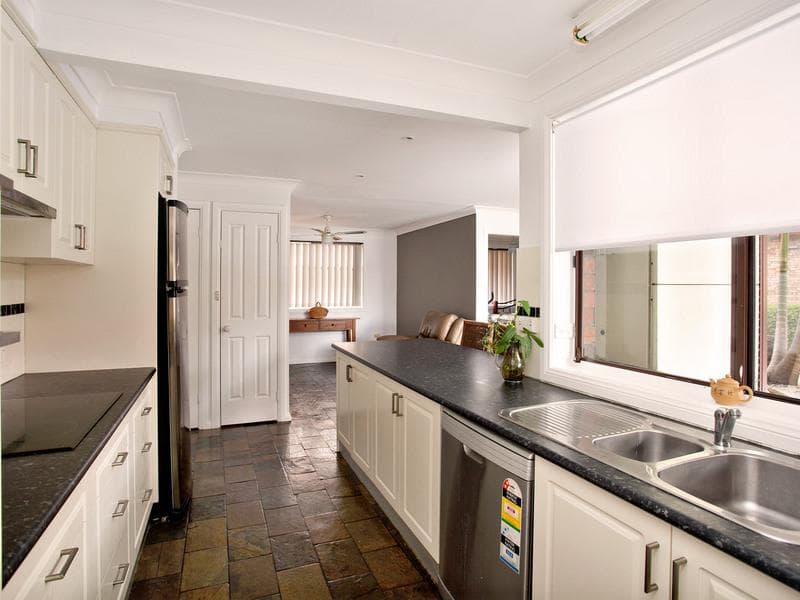 4 Marton Cres, Kings Langley, Kings Langley - Thumbnail 3