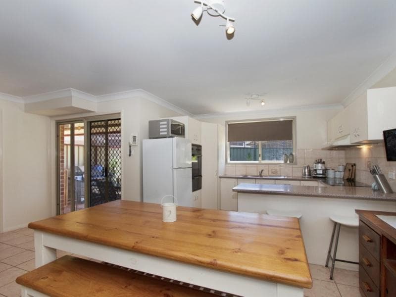 14/34																										Kings Cross Road
														
								Potts Point, NSW 2011, Quakers Hill - Thumbnail 2