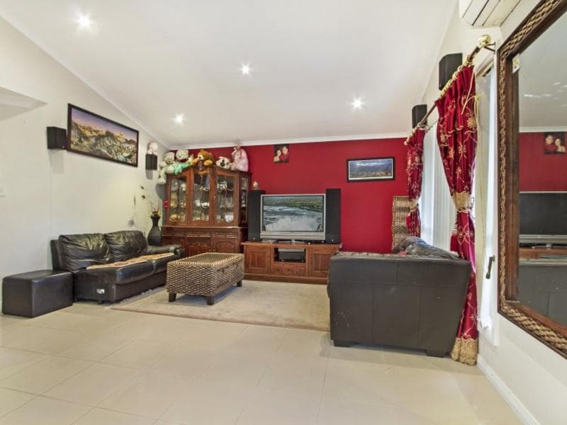 14/34																										Kings Cross Road
														
								Potts Point, NSW 2011, Quakers Hill - Thumbnail 3