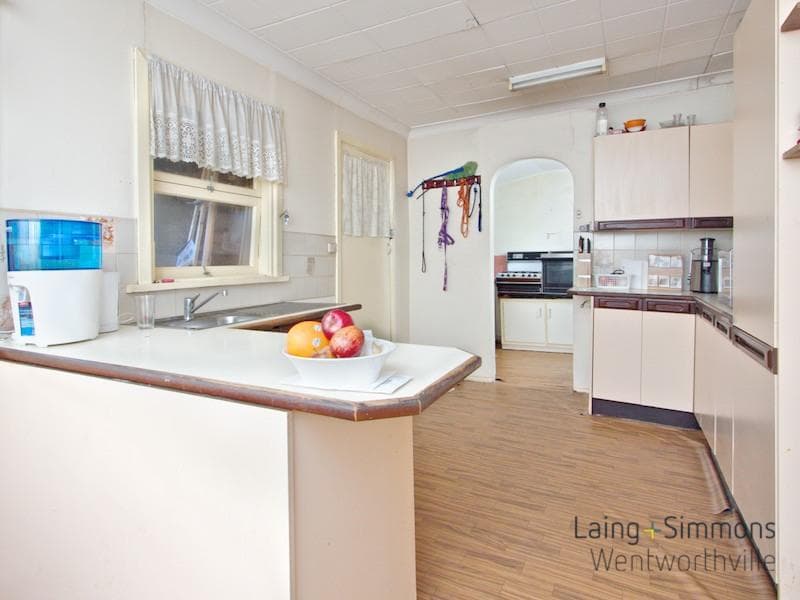 42 Finlayson Street, South Wentworthville, South Wentworthville - Thumbnail 3