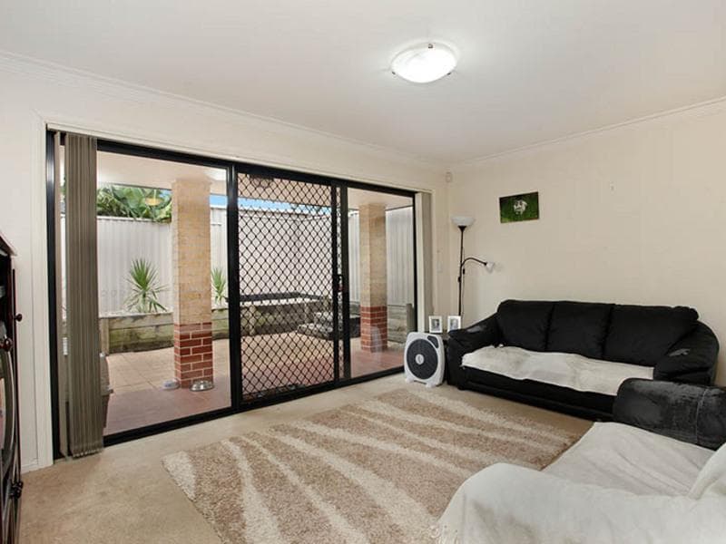 4/1-3 Renfrew Street, Guildford West, Guildford West - Thumbnail 2