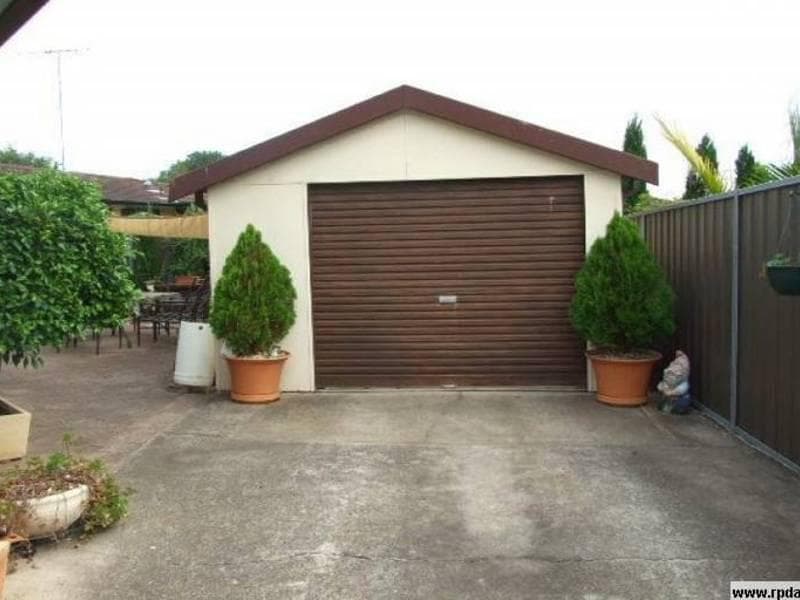 9 Wallis Place, Willmot, Willmot - Thumbnail 2