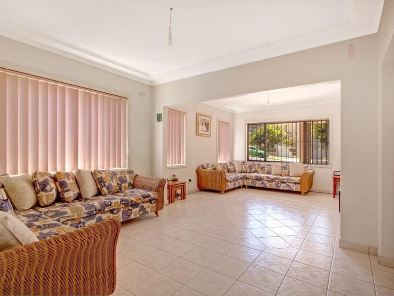 148 Hillcrest Ave, Greenacre, Greenacre - Thumbnail 3