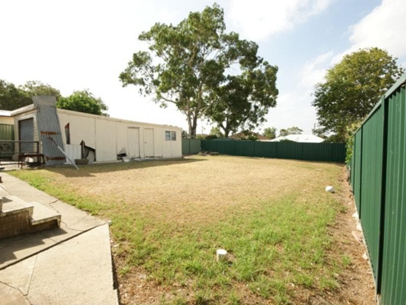 13/114																										Donohue St
														
								Kings Park, NSW 2148, Blacktown - Thumbnail 5
