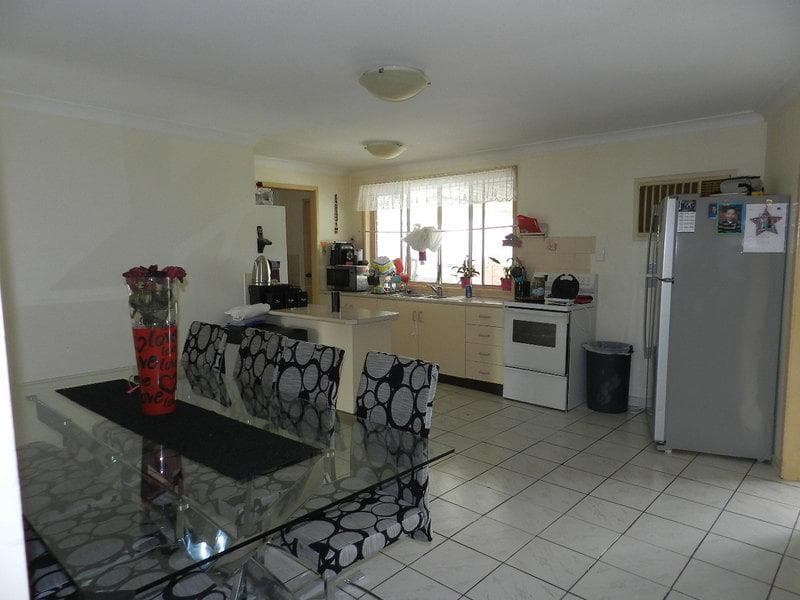 3 Landy Close, Edensor Park, Edensor Park - Thumbnail 3