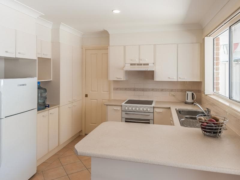 2/2 Yarra Avenue, Port Macquarie, Port Macquarie - Thumbnail 2