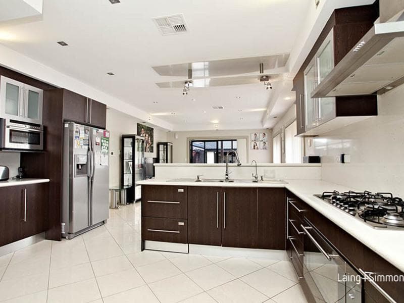 13 Adam Street, Guildford, Guildford - Thumbnail 2
