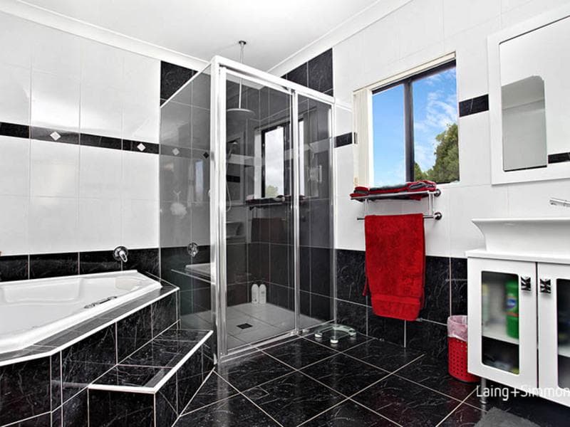 13 Adam Street, Guildford, Guildford - Thumbnail 8
