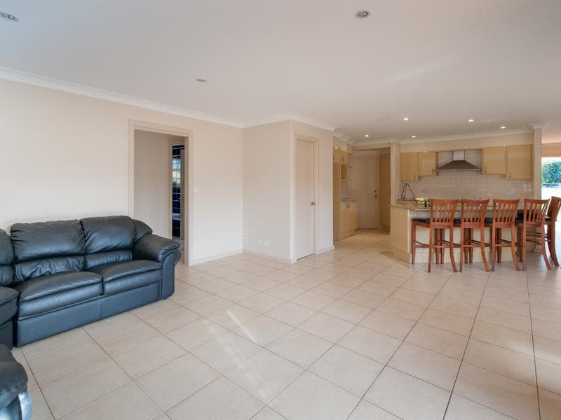 51 Amethyst Way, Port Macquarie, Port Macquarie - Thumbnail 2