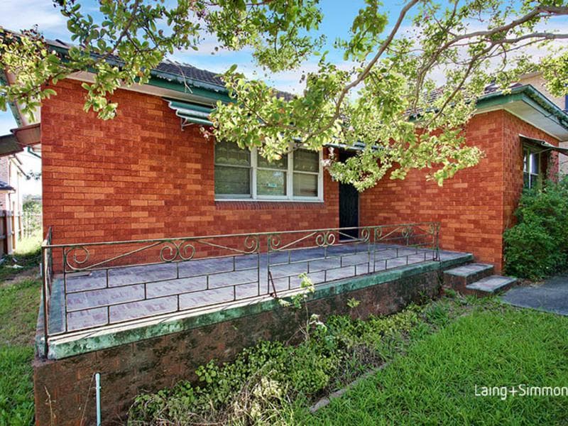 9 Waratah Street, Guildford, Guildford - Image 1