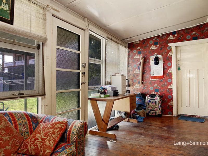 9 Waratah Street, Guildford, Guildford - Thumbnail 3