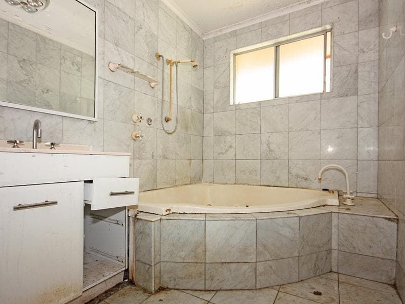 17 Marsden Crescent, Port Macquarie, Port Macquarie - Thumbnail 5
