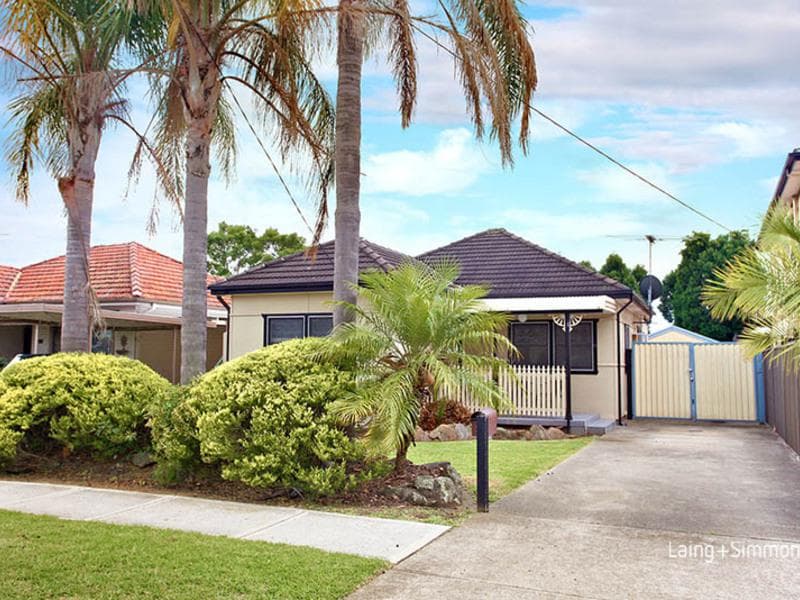 15 Adam Street, Guildford, Guildford - Image 1