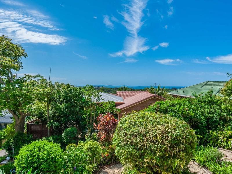 30 Oleander Avenue, Port Macquarie, Port Macquarie - Thumbnail 2