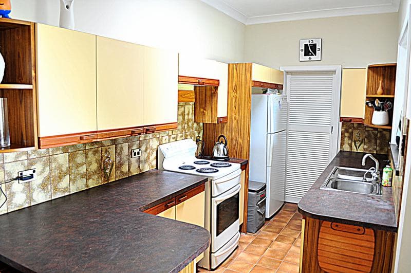 6 Elke Crescent, Chester Hill, Chester Hill - Thumbnail 5