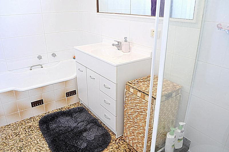 6 Elke Crescent, Chester Hill, Chester Hill - Thumbnail 7