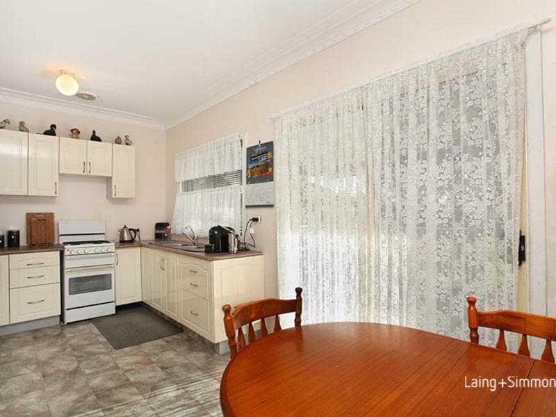 58 Bungaree Road, Toongabbie, Toongabbie - Thumbnail 2