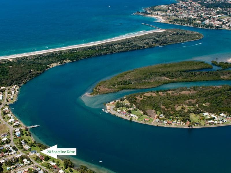 20 Shoreline Drive, Port Macquarie, Port Macquarie - Thumbnail 2