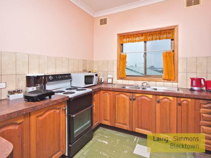 6 Sullivan Street, Blacktown, Blacktown - Thumbnail 2
