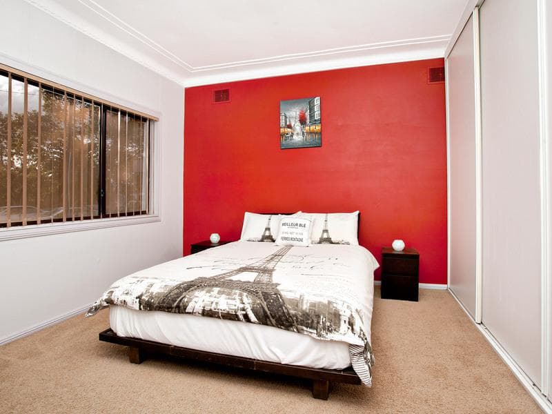8 Dorothy Crescent, Colyton, Colyton - Thumbnail 4