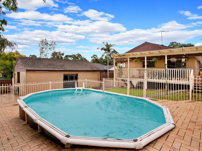 1/99-111																										Karimbla Road
														
								Miranda, NSW 2228, Kings Langley - Thumbnail 5