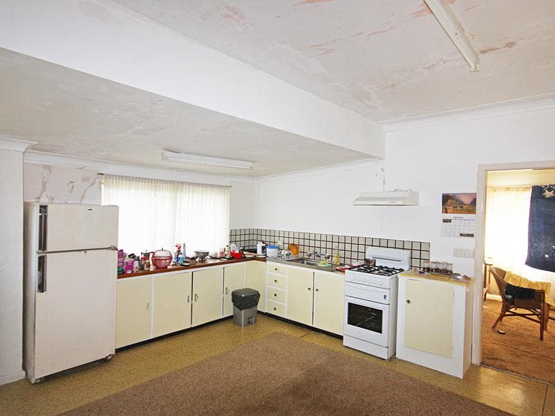7 Golf Street, Port Macquarie, Port Macquarie - Thumbnail 2