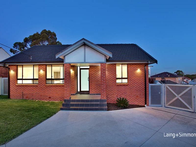 1/2-4																										Heather Street
														
								Port Macquarie, NSW 2444, North Parramatta - Image 1