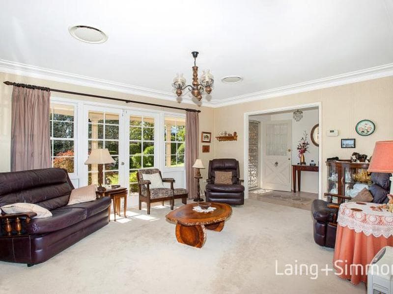 4 Taylor Place, Pennant Hills, Pennant Hills - Thumbnail 2