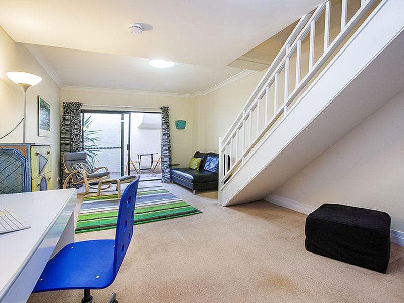 108/11 Wigram Lane, Glebe, Glebe - Thumbnail 4